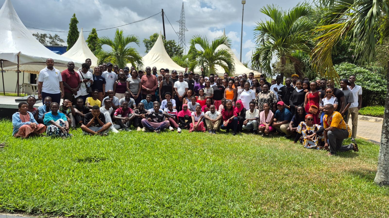 Palmhouse Foundation Scholarships